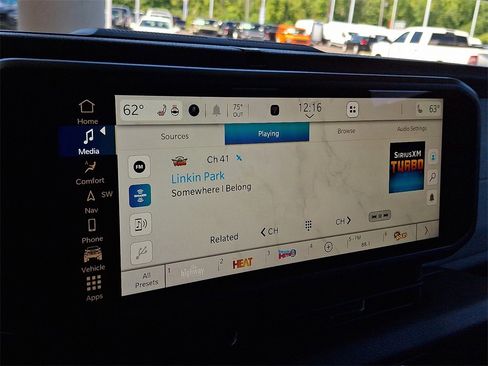 New 2025 Jeep Gladiator Sport image 10