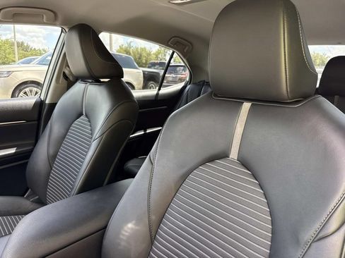 Used 2024 Toyota Camry SE FWD image 25