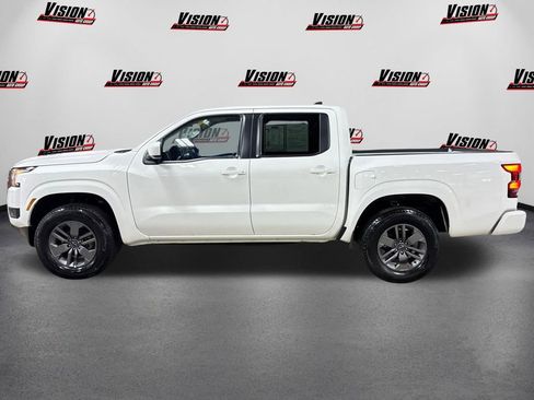 Used 2025 Nissan Frontier SV image 8