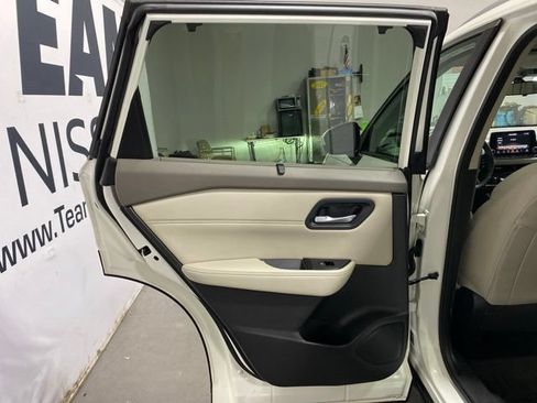 Certified 2023 Nissan Rogue SV w/ SV Premium B Package AWD/4WD image 23