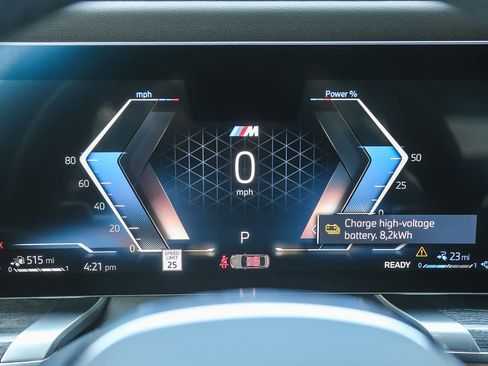 Used 2025 BMW 750e xDrive w/ Premium Package image 19