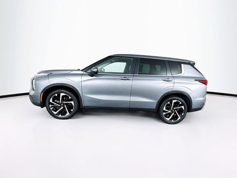 Used 2022 Mitsubishi Outlander SE AWD/4WD image 6