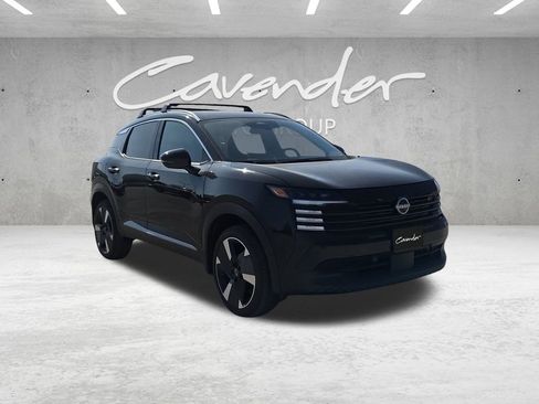 New 2026 Nissan Kicks SR w/ SR Premium Package image 2