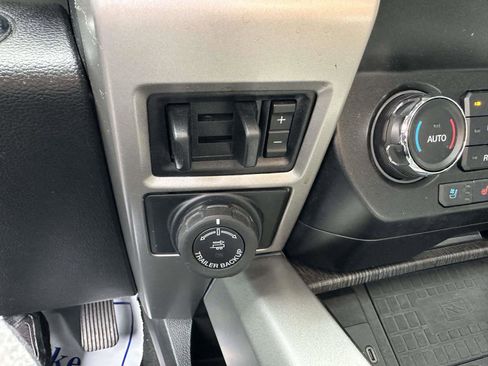 Used 2020 Ford F250 Lariat w/ Tremor Off-Road Package AWD/4WD image 24