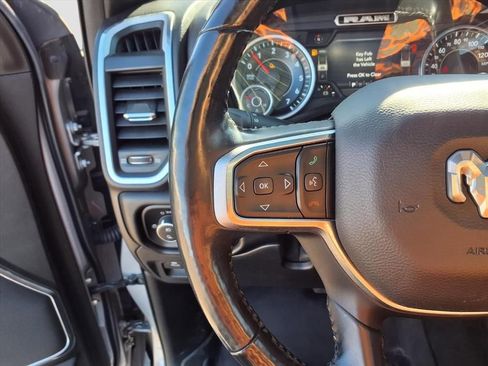 Used 2019 RAM 1500 Laramie image 19