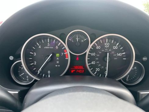 Used 2011 MAZDA MX-5 Miata Grand Touring w/ Premium Pkg RWD image 9