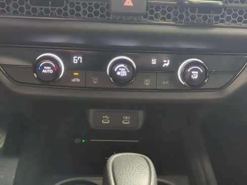 New 2026 Honda HR-V LX image 18