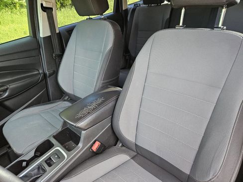 Used 2017 Ford Escape S image 11