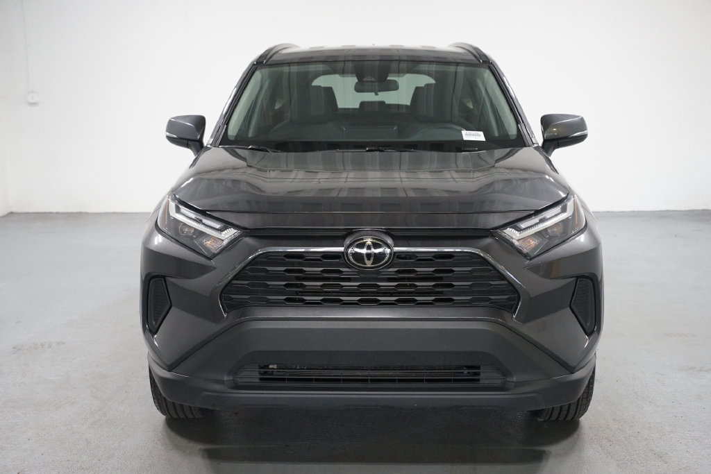Certified 2025 Toyota RAV4 XLE FWD image 2