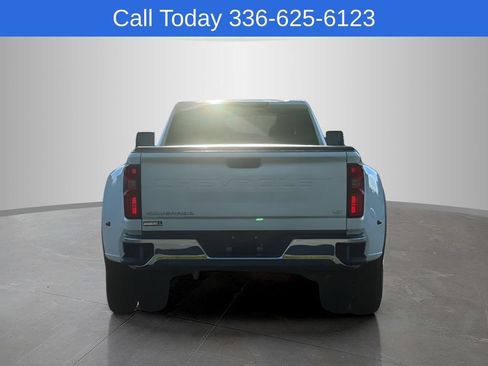 Used 2025 Chevrolet Silverado 3500 LT AWD/4WD image 4