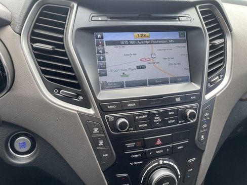 Used 2018 Hyundai Santa Fe Limited AWD/4WD image 35