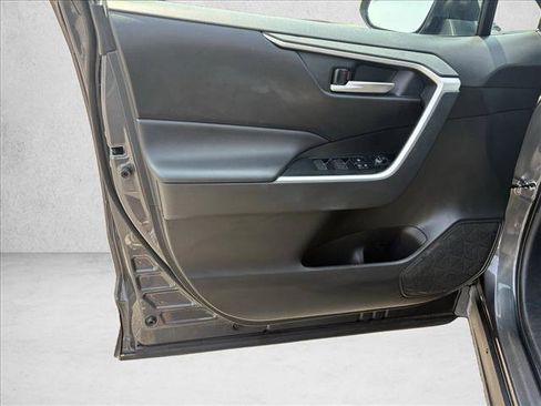 Certified 2025 Toyota RAV4 XLE AWD/4WD image 11