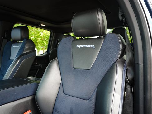 Used 2019 Ford F150 Raptor w/ Equipment Group 802A Luxury AWD/4WD image 15