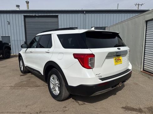 Used 2020 Ford Explorer XLT w/ Equipment Group 202A image 5