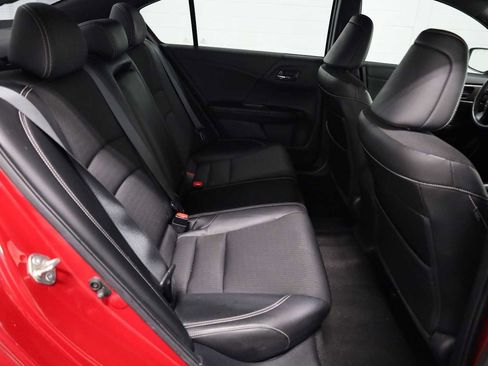 Used 2016 Honda Accord Sport image 33