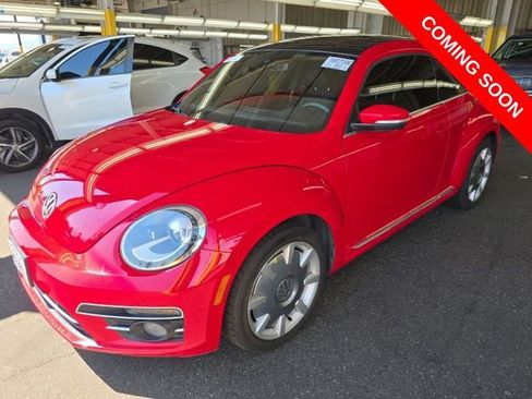 Used 2018 Volkswagen Beetle 2.0T SE w/ SE Premium Package image 1
