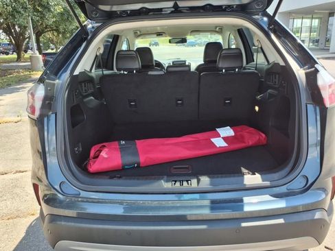 Used 2024 Ford Edge SEL image 6