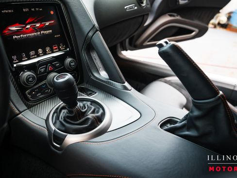 Used 2014 SRT Viper GTS RWD image 24