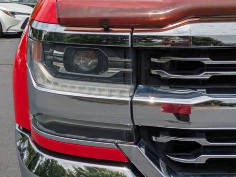 Used 2018 Chevrolet Silverado 1500 LTZ w/ Sport Package AWD/4WD image 10
