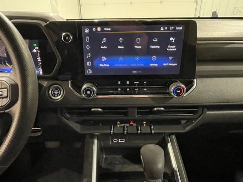 Used 2023 Chevrolet Colorado Trail Boss w/ LPO, Skid Plate Package AWD/4WD image 30