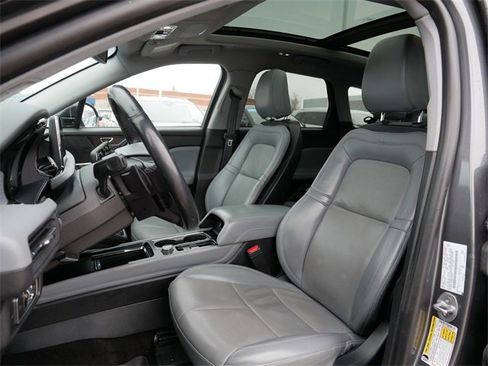 Used 2022 Lincoln Corsair AWD w/ Premium Package image 15