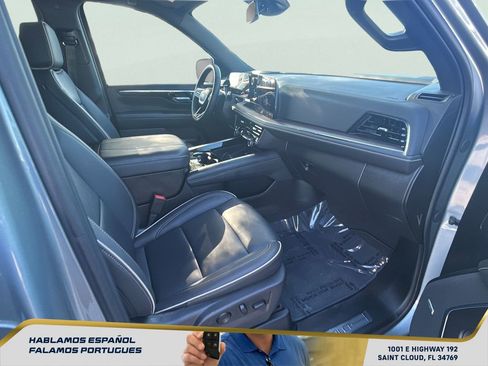 Used 2025 Chevrolet Tahoe Premier RWD image 37