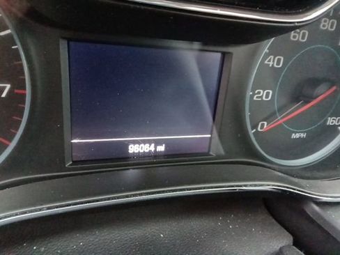 Used 2018 Chevrolet Cruze LT w/ LT Fleet Convenience Package image 11