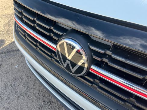 Used 2024 Volkswagen Jetta Sport image 23