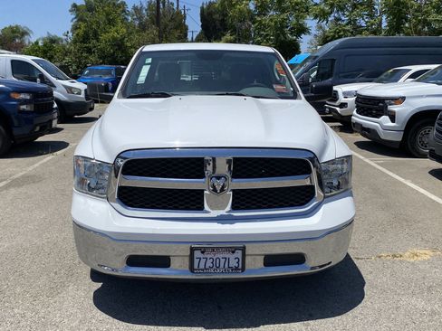 Used 2019 RAM 1500 Classic SLT RWD image 3