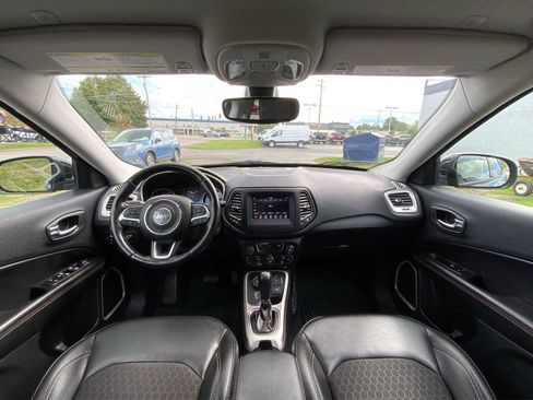 Used 2020 Jeep Compass Latitude w/ Cold Weather Group AWD/4WD image 31
