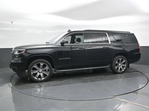 Used 2018 Chevrolet Suburban LT AWD/4WD image 9