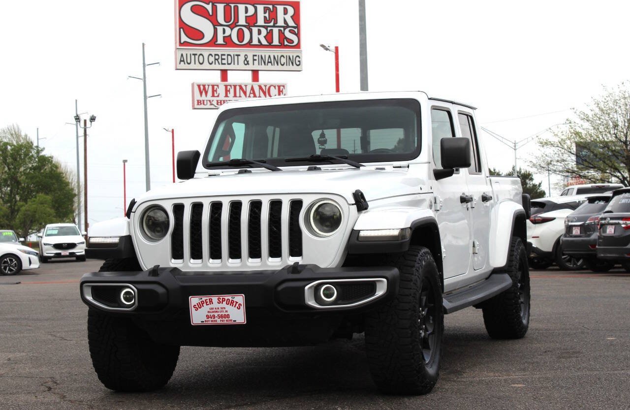 Used 2023 Jeep Gladiator Overland w/ Cold Weather Group AWD/4WD image 7