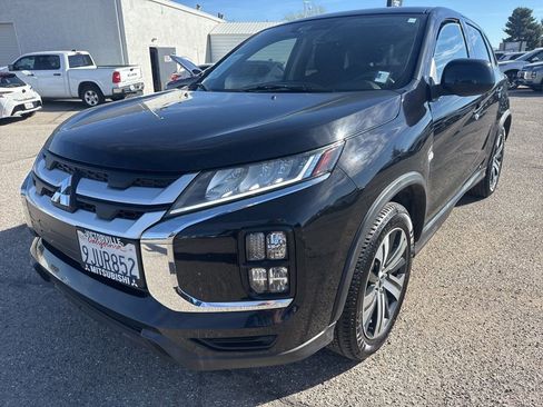 Used 2021 Mitsubishi Outlander Sport ES image 3