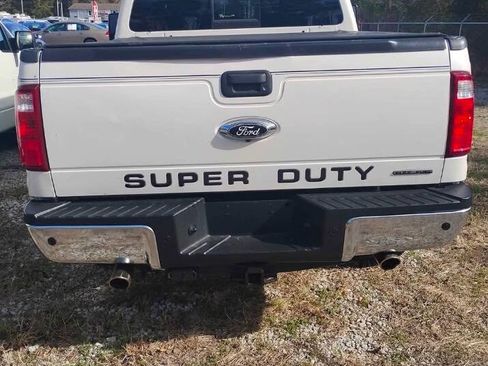 Used 2016 Ford F250 Lariat w/ Chrome Package image 4