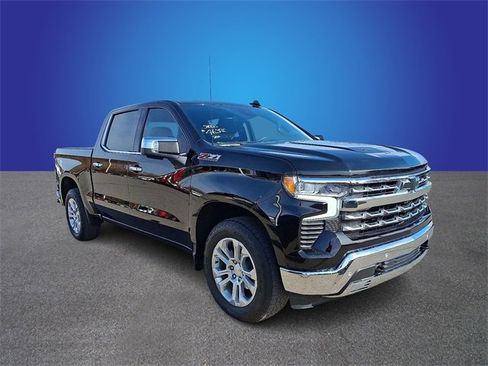 Used 2023 Chevrolet Silverado 1500 LTZ w/ Z71 Off-Road Package image 3