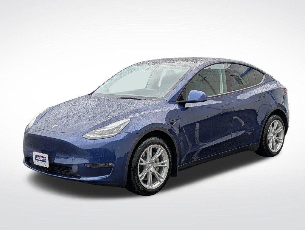 Used 2022 Tesla Model Y Long Range AWD/4WD image 10