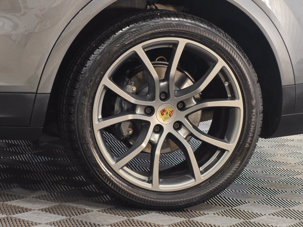 Used 2019 Porsche Cayenne S AWD/4WD image 62