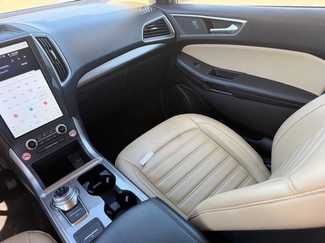 Used 2024 Ford Edge SEL AWD/4WD image 15