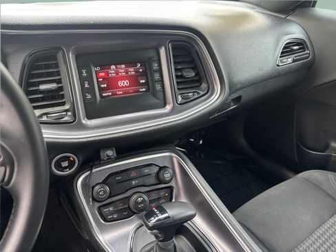 Used 2016 Dodge Challenger SXT RWD image 32