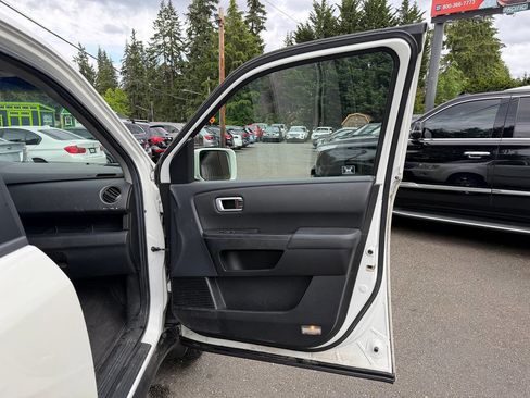Used 2011 Honda Pilot Touring image 33