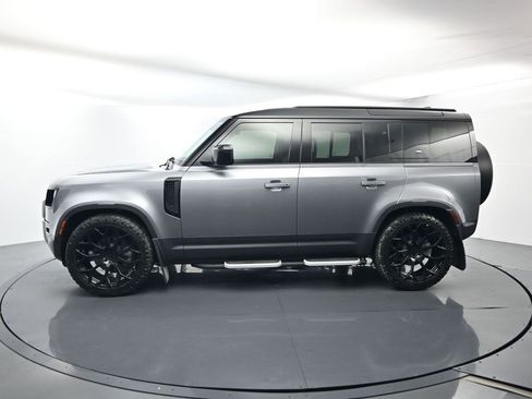 Used 2023 Land Rover Defender 110 S image 2