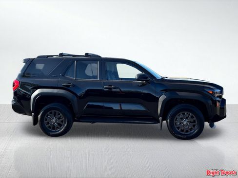 Certified 2026 Toyota 4Runner SR5 AWD/4WD image 8