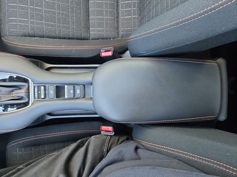 Used 2024 Honda HR-V Sport image 21