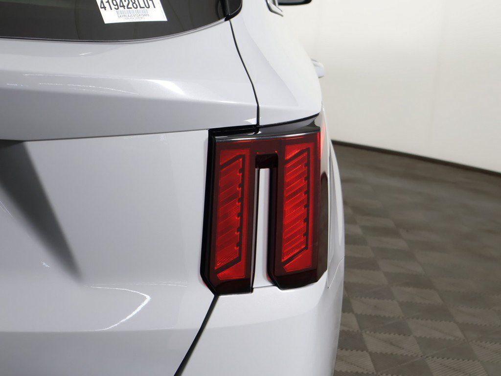 Certified 2026 Kia Sorento S FWD image 16
