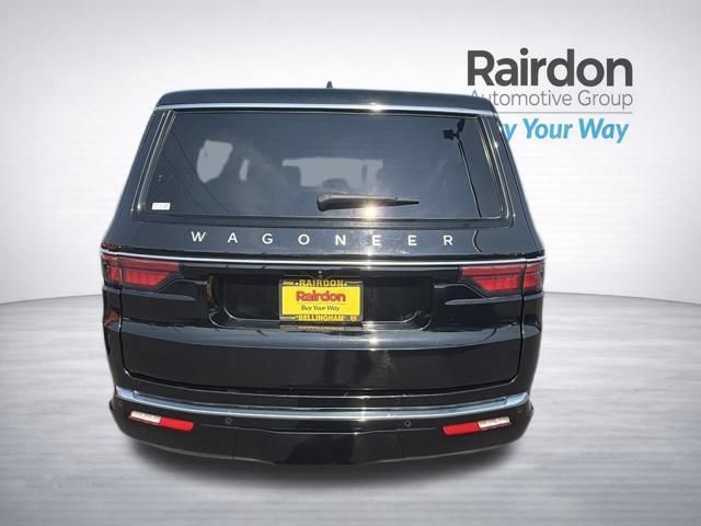 Used 2024 Jeep Wagoneer L Series III w/ Flexible Seating Group AWD/4WD image 6