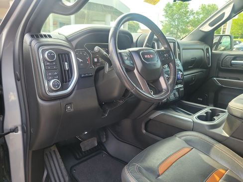 Used 2021 GMC Sierra 1500 AT4 w/ AT4 Value Package AWD/4WD image 17