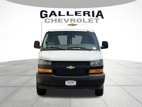 New 2026 Chevrolet Express 2500 Extended w/ Driver Convenience Package RWD image 3