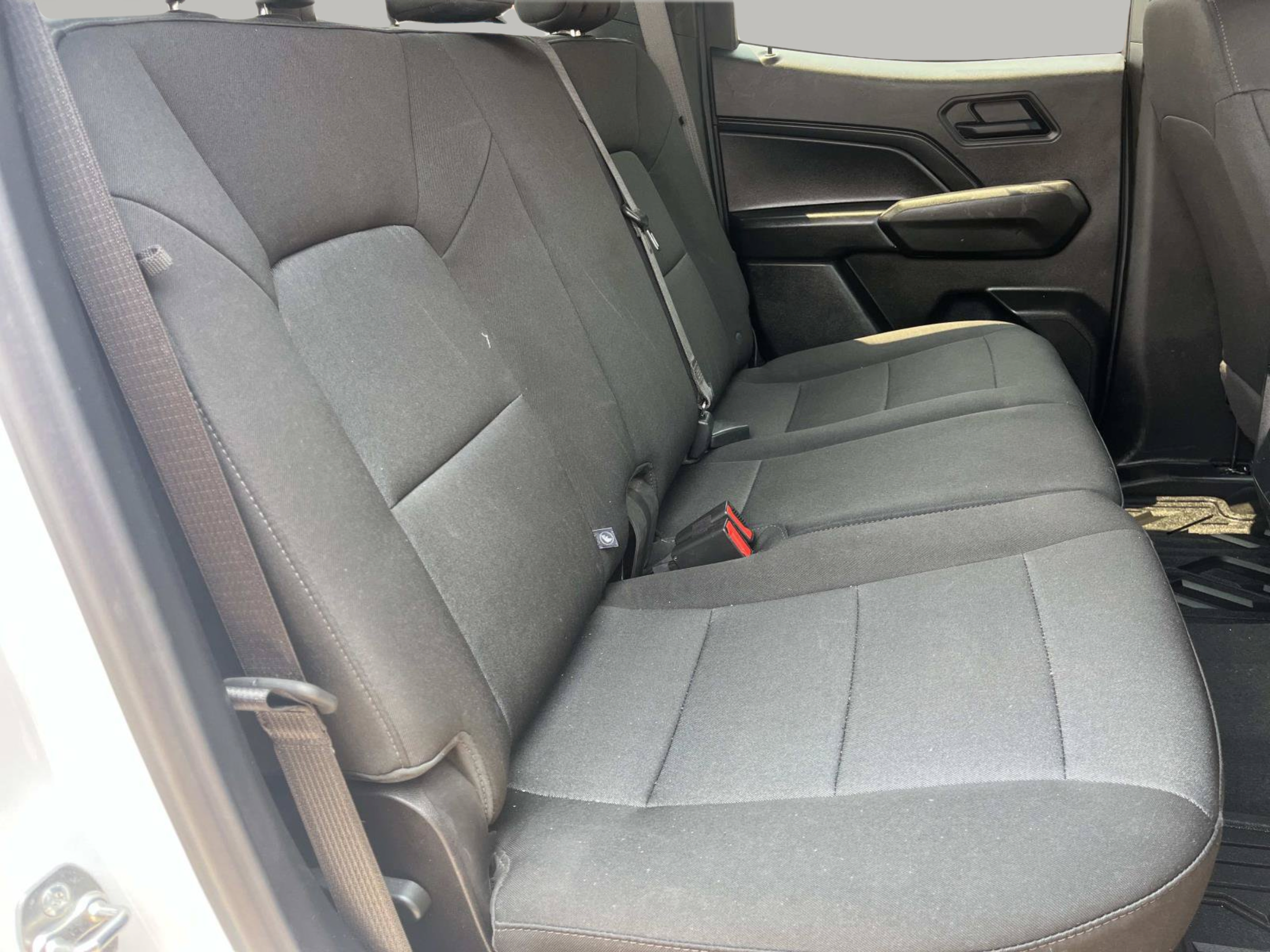 Used 2025 Chevrolet Colorado W/T RWD image 20