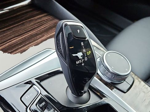 Used 2023 BMW 530i xDrive w/ Premium Package image 16