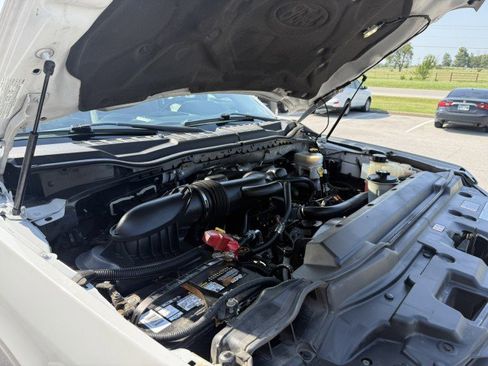 Used 2017 Ford F450 XL w/ Power Equipment Group image 20